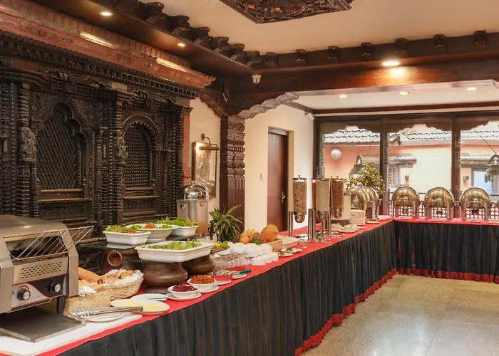 Hotel Manaslu 4*